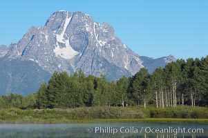 Mount Moran rises above the Snake River at Oxbow Bend, Grand Teton National Park, Wyoming