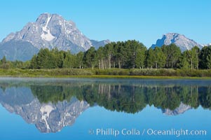 Mount Moran rises above the Snake River at Oxbow Bend, Grand Teton National Park, Wyoming