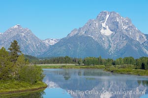 Mount Moran rises above the Snake River at Oxbow Bend, Grand Teton National Park, Wyoming