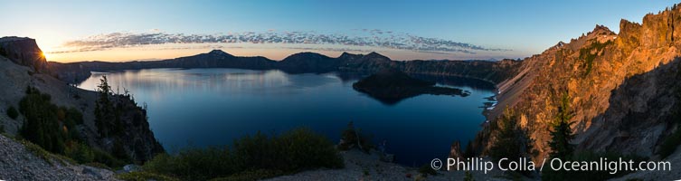 Panoramic picture of Crater Lake at dawn, sunrise, morning, panorama of Crater Lake National Park