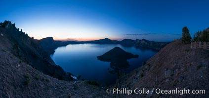 Panoramic picture of Crater Lake at dawn, sunrise, morning, panorama of Crater Lake National Park