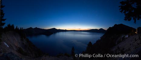 Panoramic picture of Crater Lake at dawn, sunrise, morning, panorama of Crater Lake National Park