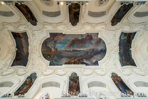 Petit Palais, (Small Palace), is a museum in Paris, France. Built for the Universal Exhibition in 1900 to Charles Girault's designs, it now houses the City of Paris Museum of Fine Arts (musee des beaux-arts de la ville de Paris)