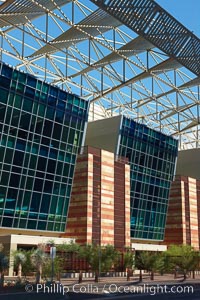 Phoenix Convention Center. Originally built in 1972 and expanded in 1985 and the mid-90's, the Phoenix Convention center offers 300,000 square feet of space for conventions year round.  It's exterior is a mix of modern glass, metal and stone architecture