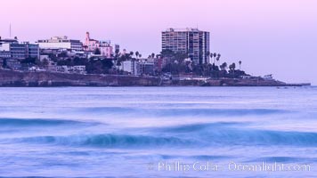 Point La Jolla viewed from Scripps Institution of Oceanography, big waves at sunrise