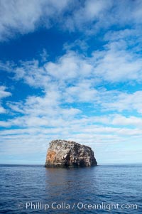 Roca Redonda (round rock), a lonely island formed from volcanic forces, in the western part of the Galapagos archipelago