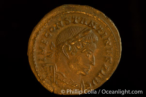Roman emperor Constantine I (307-337 A.D.), depicted on ancient Roman coin (bronze, denom/type: Follis) (AE 21mm; XF-AU)
