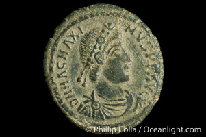 Roman emperor Magnus Maximus (383-388 A.D.), depicted on ancient Roman coin (bronze, denom/type: AE2)