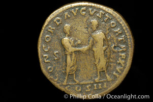 Roman emperor Marcus Aurelius (161-180 A.D.), depicted on ancient Roman coin (bronze, denom/type: Sestertius) (AE Sestertius. Obverse: IMP C, AES M AVREL ANTONINVS AVG PM. Reverse: CONCORD AVGVSTOR TR P XVI COS III SC.)