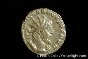 Roman emperor Victorinus (269-271 A.D.), depicted on ancient Roman coin (bronze, denom/type: Antoninianus) (Antoninianus VM 9; PIETAS AVG.)