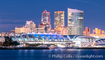 San Diego Convention Center and its waterfront at Night