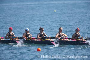 USC women's JV on their way to winning the Jackie Ann Stitt Hungness Trophy, 2007 San Diego Crew Classic, Mission Bay