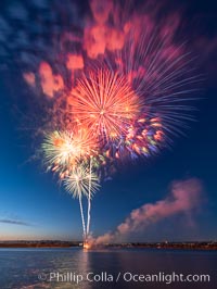 Sea World Fireworks San Diego Mission Bay. Sea World shows evening fireworks over Mission Bay.