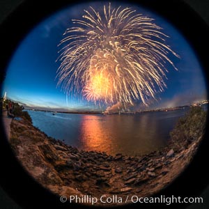 Sea World Fireworks San Diego Mission Bay. Sea World shows evening fireworks over Mission Bay