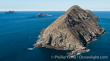 South Coronado Island, Mexico, southern point looking north, Middle and North Islands in the distance, aerial photograph, Coronado Islands (Islas Coronado)