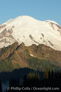 Sunrise, Mount Rainier and Governors Ridge, Emmons Glacier, Mount Rainier National Park, Washington