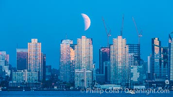 Supermoon Eclipse at Moonrise over San Diego, September 27 2015