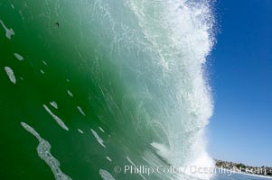 Breaking wave, tube, hollow barrel, morning surf