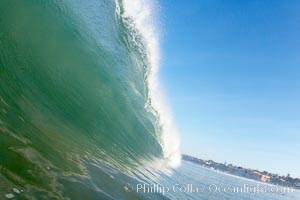 Breaking wave, tube, hollow barrel, morning surf