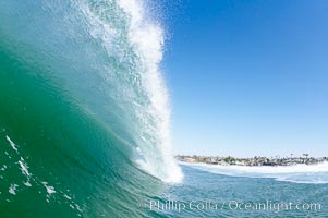 Breaking wave, tube, hollow barrel, morning surf