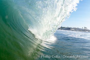 Breaking wave, tube, hollow barrel, morning surf