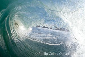 Breaking wave, tube, hollow barrel, morning surf