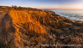 Torrey Pines Cliffs and Pacific Ocean, Razor Point view to La Jolla, San Diego, California. Torrey Pines State Reserve, USA, natural history stock photograph, photo id 28484