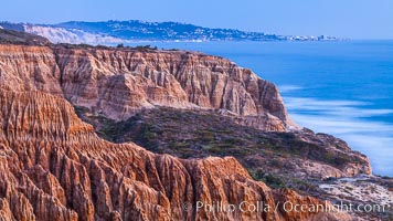 Torrey Pines Cliffs and Pacific Ocean, Razor Point view to La Jolla, San Diego, California, Torrey Pines State Reserve