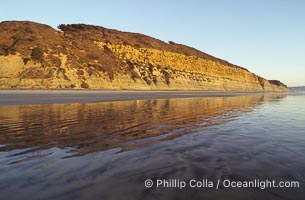 Sea cliffs at Torrey Pines State Reserve, San Diego, California