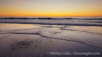 Beautiful sunset on Torrey Pines State Beach.