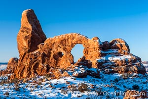 Turret Arch, winter, sunrise, Arches National Park, Utah.