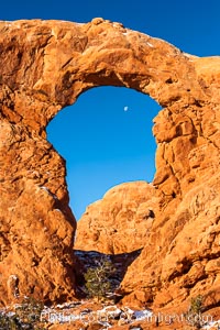 Turret Arch, winter, sunrise, Arches National Park, Utah