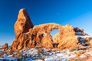 Turret Arch, winter, sunrise, Arches National Park, Utah