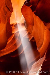 Light beam in Upper Antelope Canyon slot canyon, Navajo Tribal Lands, Page, Arizona
