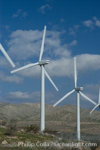 Wind turbines provide electricity to Palm Springs and the Coachella Valley. San Gorgonio pass, San Bernardino mountains, San Gorgonio Pass