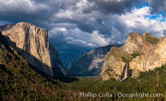 Yosemite Valley Tunnel View, Storm clouds at sunset, Yosemite National Park