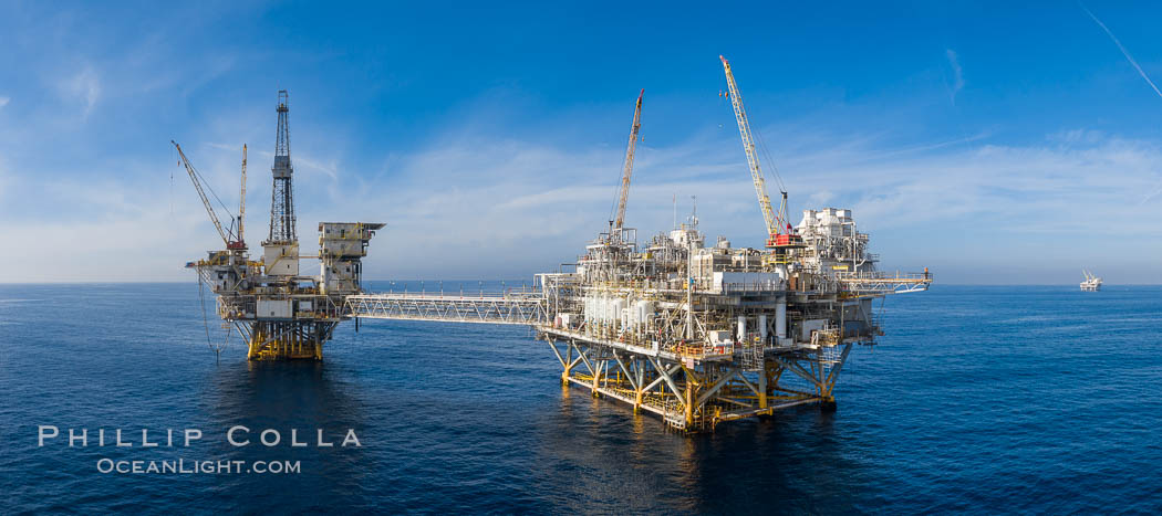 Aerial photo of platforms Elly and Ellen, in 260 feet of water off Long Beach, California. USA, natural history stock photograph, photo id 38089