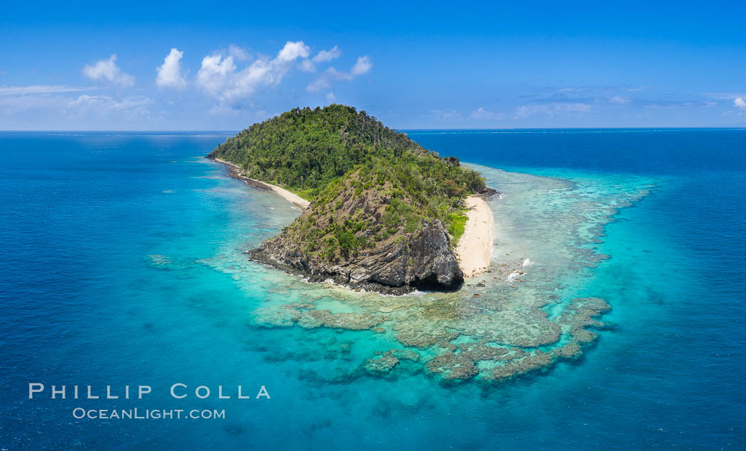 Aerial View of Namena Island, Fiji. Namena Marine Reserve, natural history stock photograph, photo id 34685