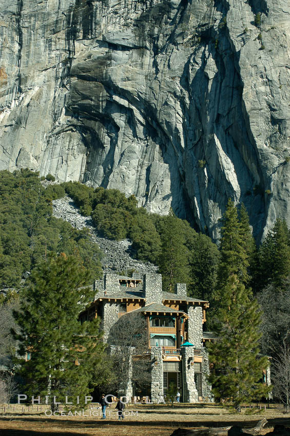Ahwahnee Hotel and Royal Arches, Yosemite Valley. Yosemite National Park, California, USA, natural history stock photograph, photo id 06976