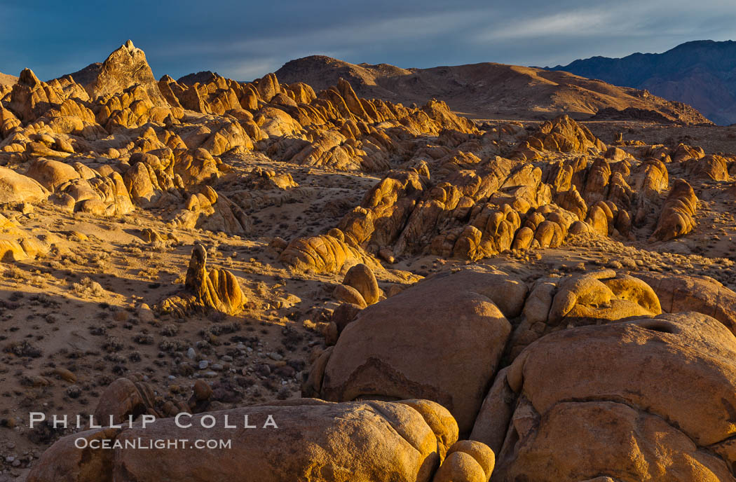 Alabama Hills, sunrise. Alabama Hills Recreational Area, California, USA, natural history stock photograph, photo id 27652