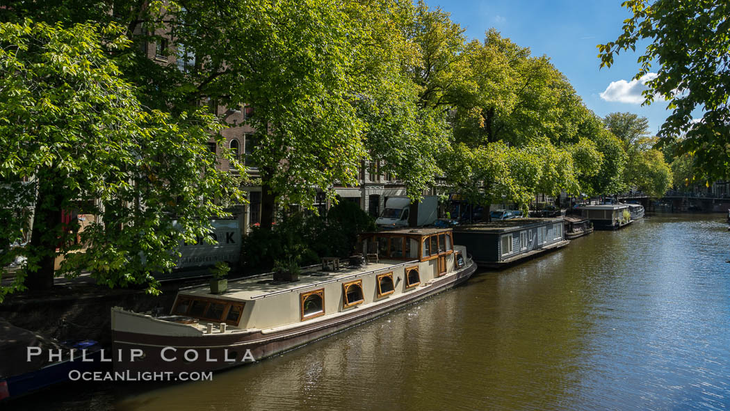 Amsterdam canals and quaint city scenery. Holland, Netherlands, natural history stock photograph, photo id 29436