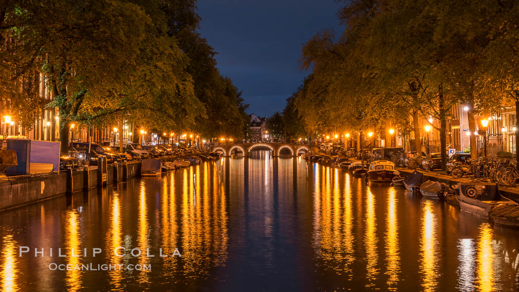 Amsterdam at night. Holland, Netherlands, natural history stock photograph, photo id 29487