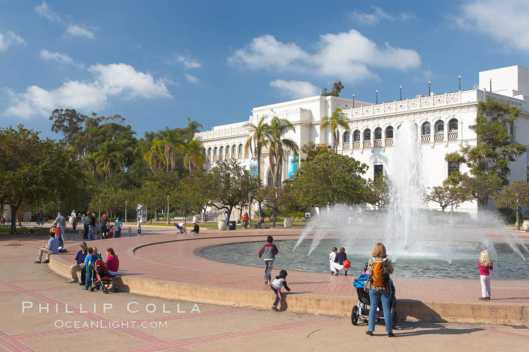 The Bea Evenson Foundation is the centerpiece of the Plaza de Balboa in Balboa Park, San Diego.  The San Diego Natural History Museum is seen in the background., natural history stock photograph, photo id 14591