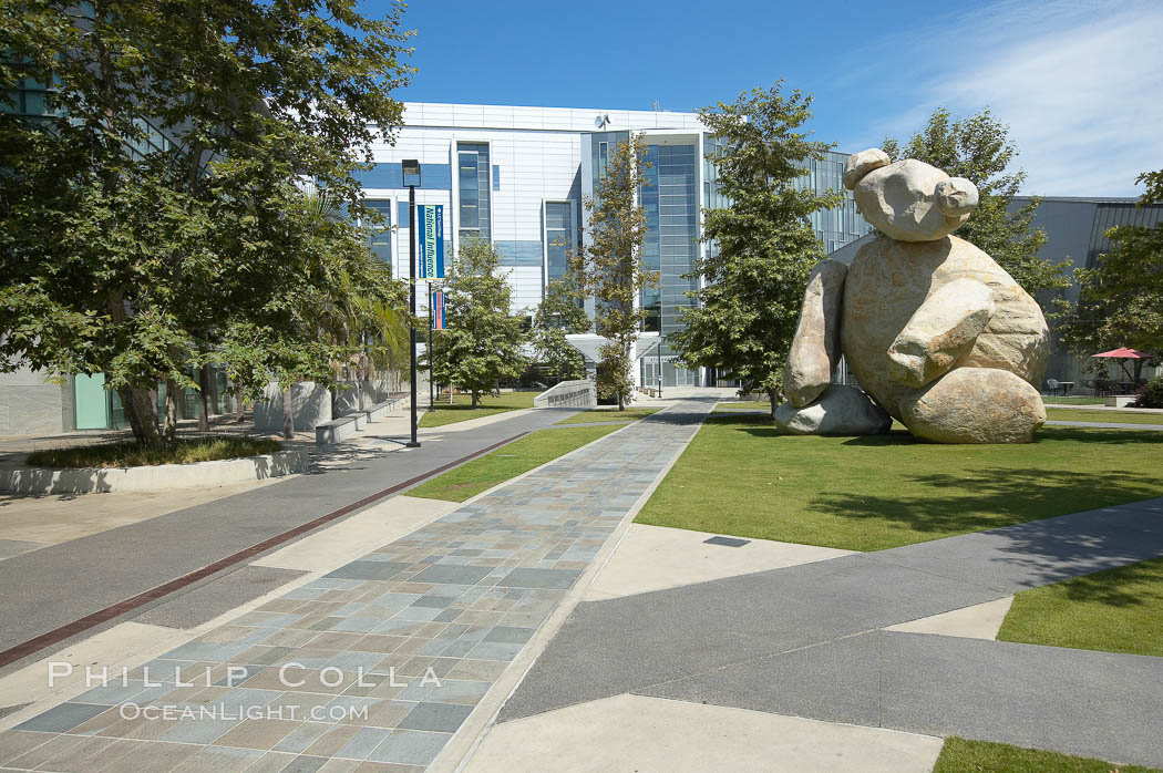 Bear is another of the odd outdoor "art" pieces of the UCSD Stuart Collection.  Created by Tim Hawkinson in 2001 of eight large stones, it sits in the courtyard of the UCSD Jacobs School of Engineering. University of California, San Diego, La Jolla, USA, natural history stock photograph, photo id 21242