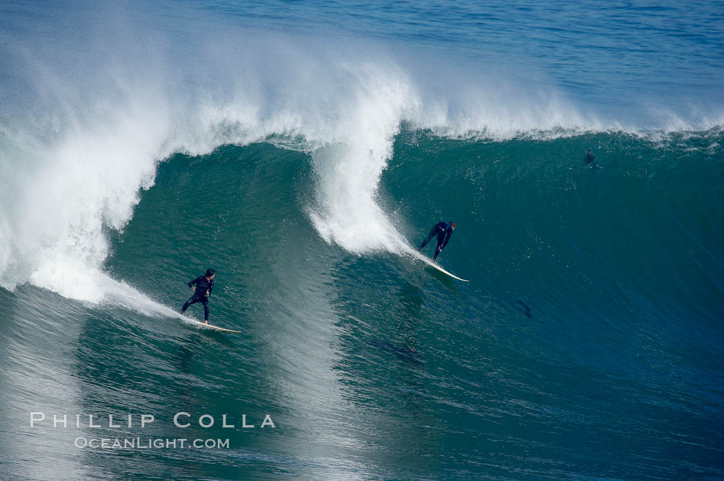 La Jolla Cove only breaks on really big swells.  Giant surf and big waves nail Southern California, December 21, 2005. USA, natural history stock photograph, photo id 14814