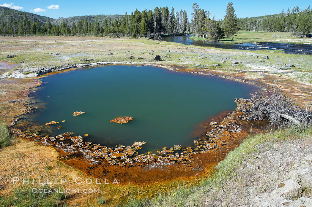 Black Opal Spring. Biscuit Basin, Yellowstone National Park, Wyoming, USA, natural history stock photograph, photo id 13493