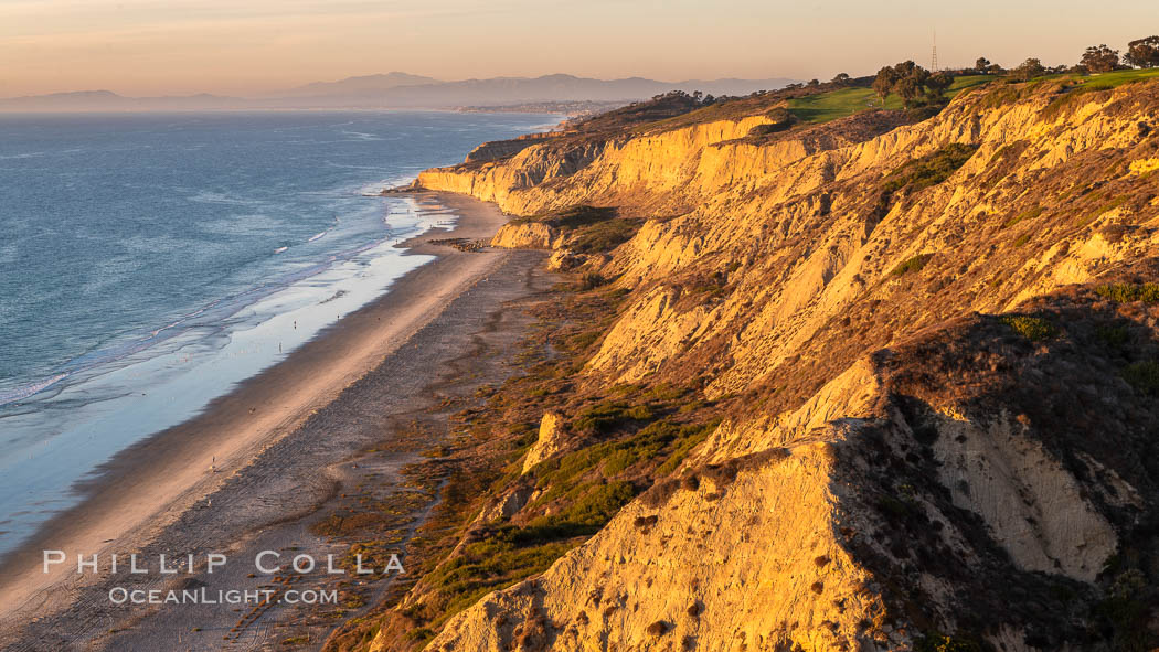 Blacks Beach and Torrey Pines sea cliffs, looking north, aerial photo, La Jolla, California. USA, natural history stock photograph, photo id 36555