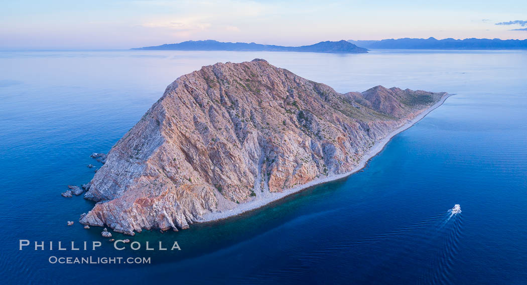 Boat Ambar at Isla San Diego, Aerial View, Sea of Cortez. Baja California, Mexico, natural history stock photograph, photo id 33513