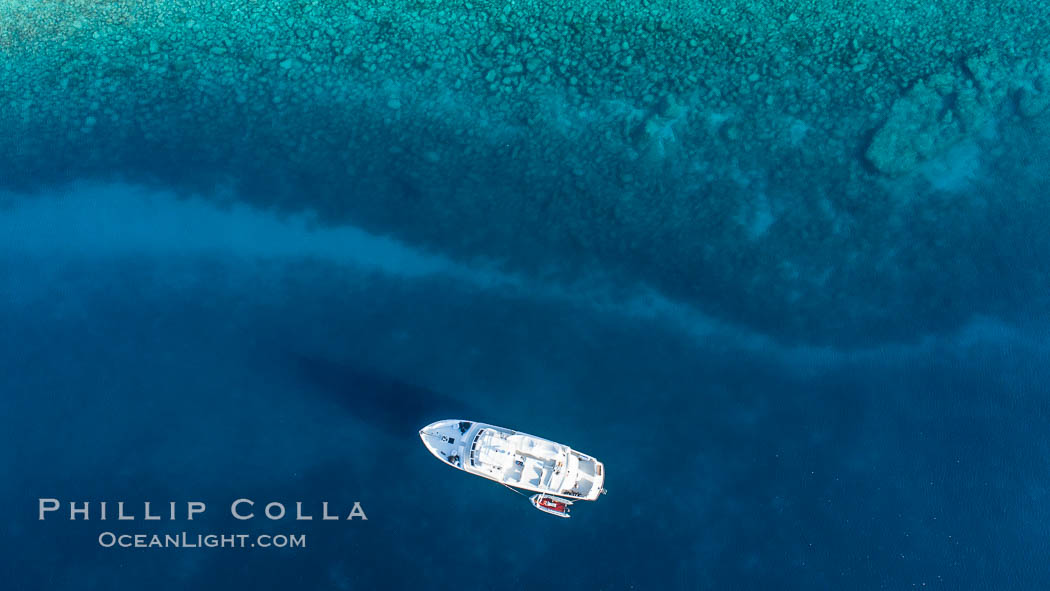 Boat Ambar at Isla San Diego, Aerial View, Sea of Cortez. Baja California, Mexico, natural history stock photograph, photo id 33573