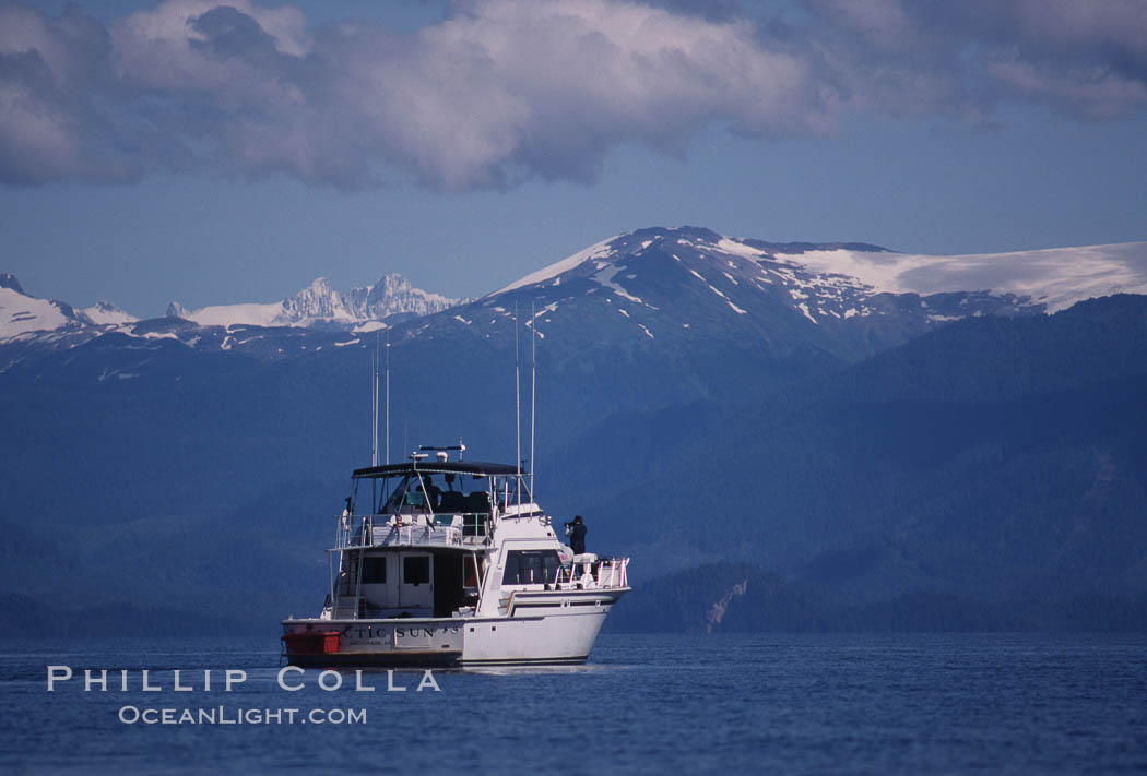 Boat Arctic Sun. Frederick Sound, Alaska, USA, natural history stock photograph, photo id 04581